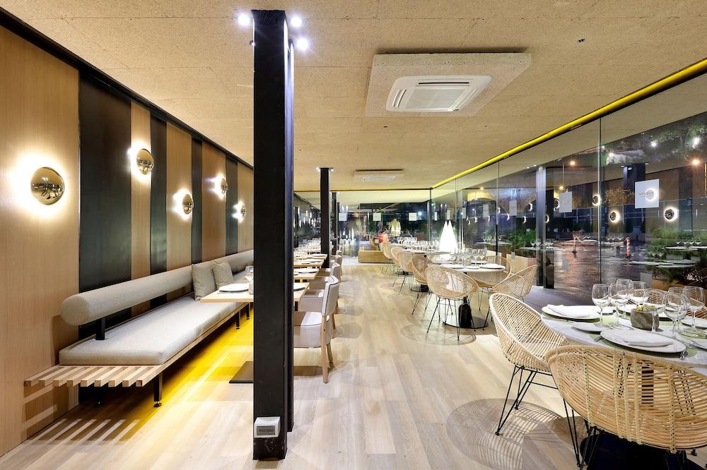 ออคซิเดนตัล บิลเบา Hotel ภายนอก รูปภาพ